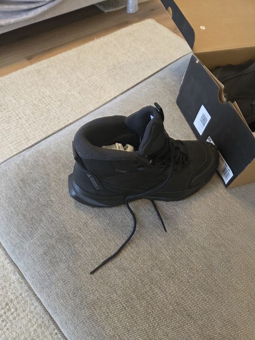 Зимние кроссовки Adidas Terrex, EU 43 1/3