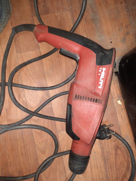 Перфоратор Hilti TE1