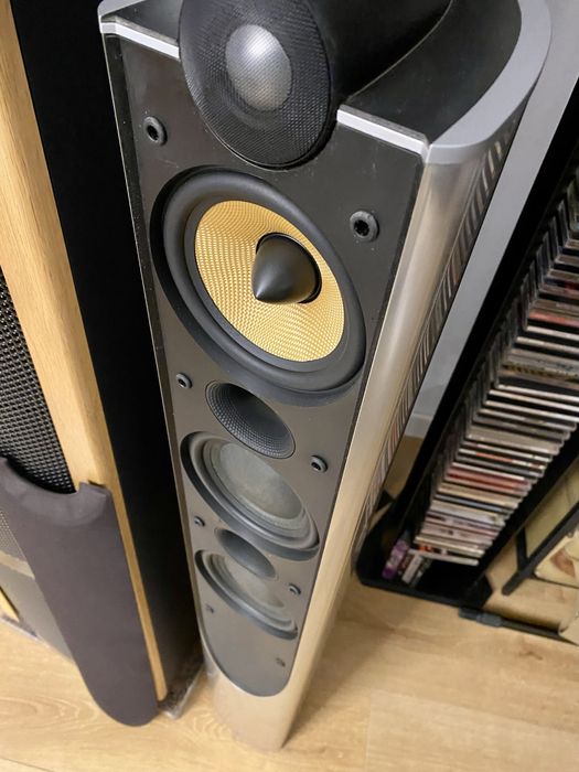 Boxe podea  Bowers & Wilkins XT4