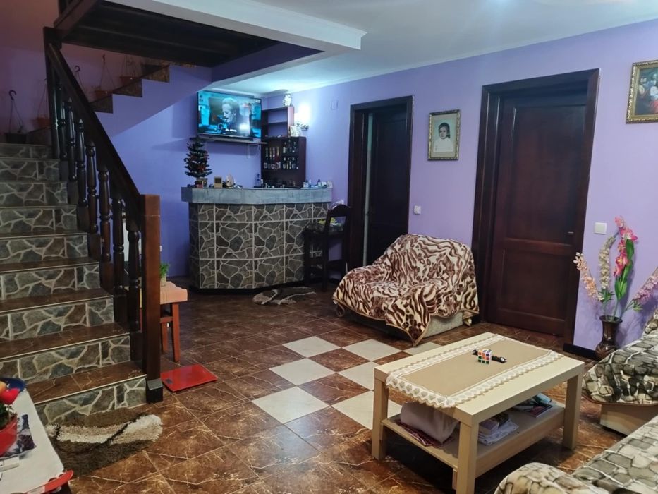 Casa de vânzare în Vlădești