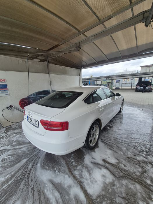 Vand Audi A5 2011