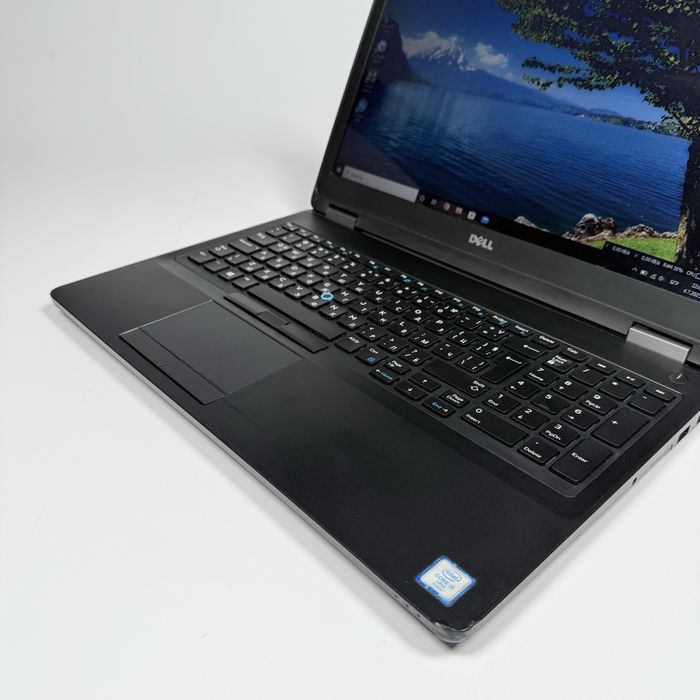Лаптоп DELL Latitude E5570/i5-6300U/8GB RAM/256GB SSD/Подсветка