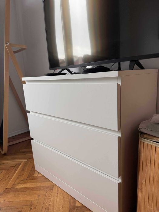 MALM Скрин с 3 чекмеджета