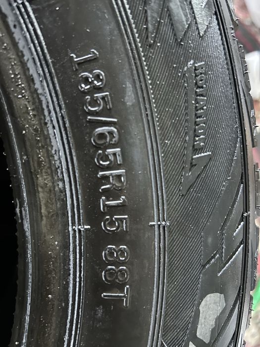 Продам шины 185/65/15 зимние