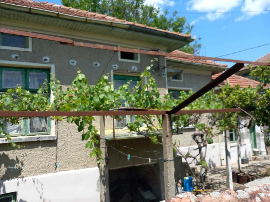 Продава се Къща в Долна Оряховица - 100 кв.м за 499 €/кв.м - Снимка #4