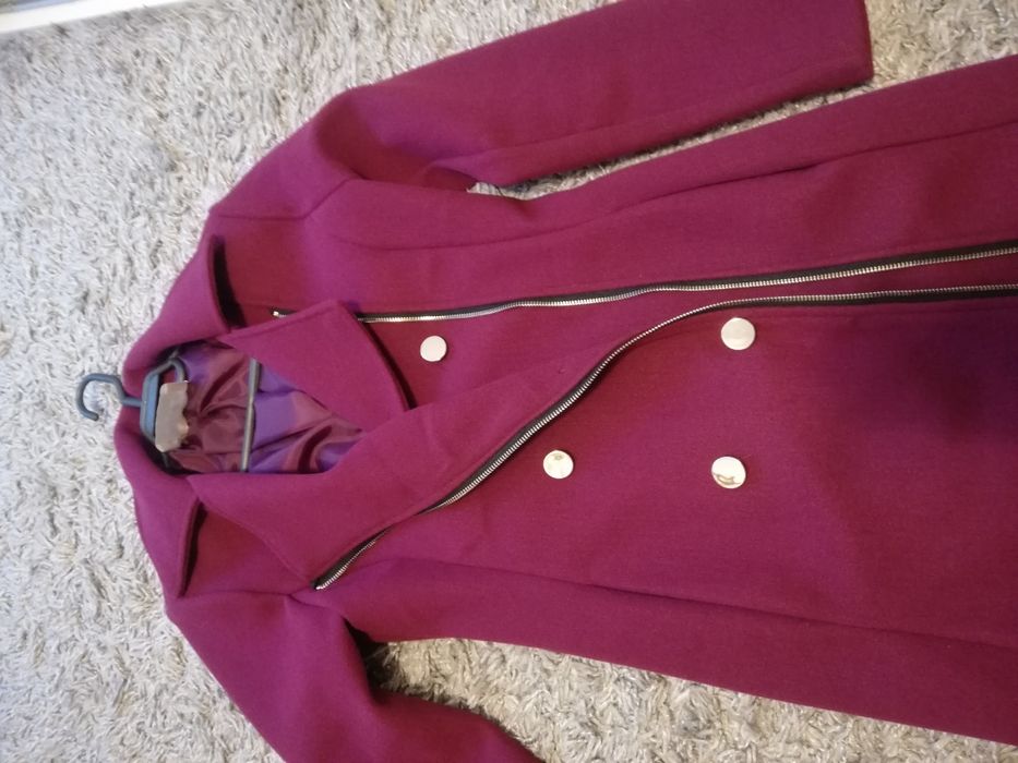 Palton nou marimea M.