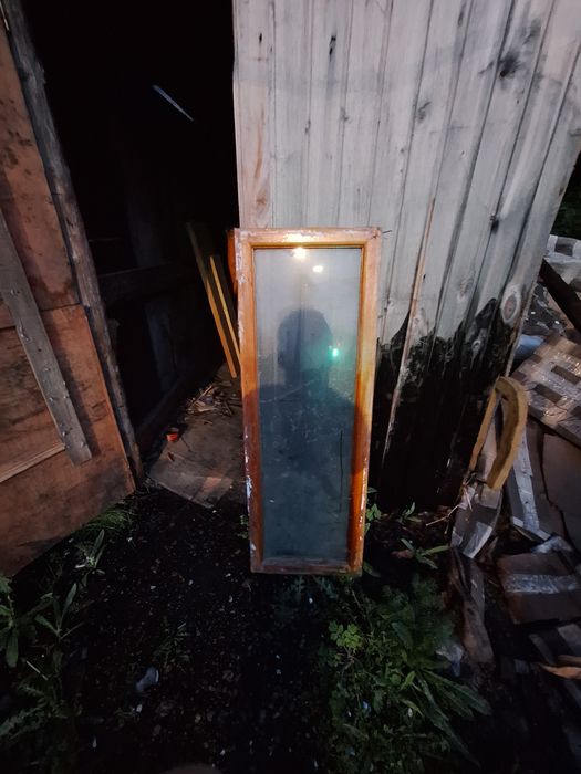 Продам оконные рамы