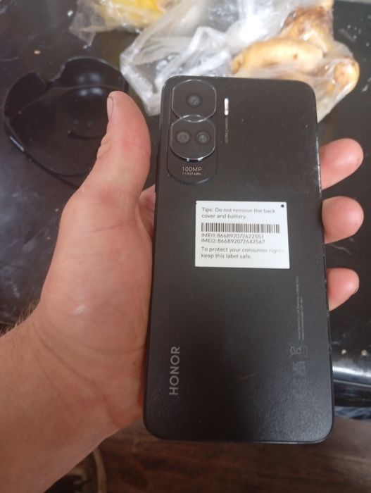 Продавам смарт фон
