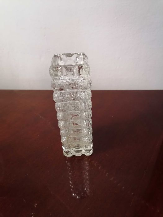 Стъклени вази за цретя