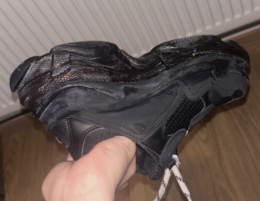 Balenenciaga triple s marimea 37