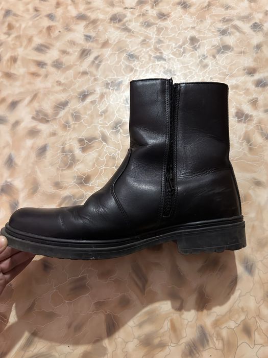 Продам мужсие сапоги 40 размер