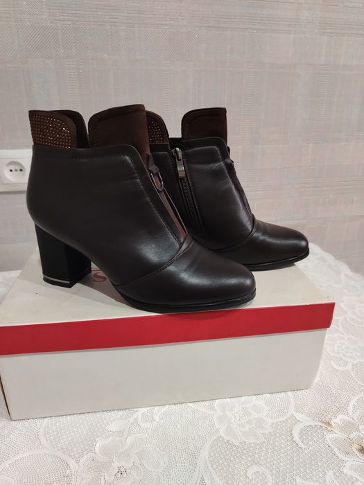 Продам сапоги женские