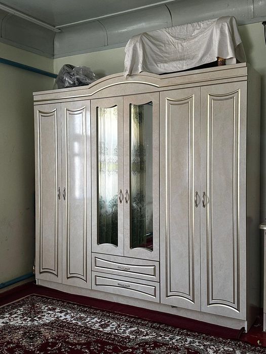 Шкаф и трюма новый