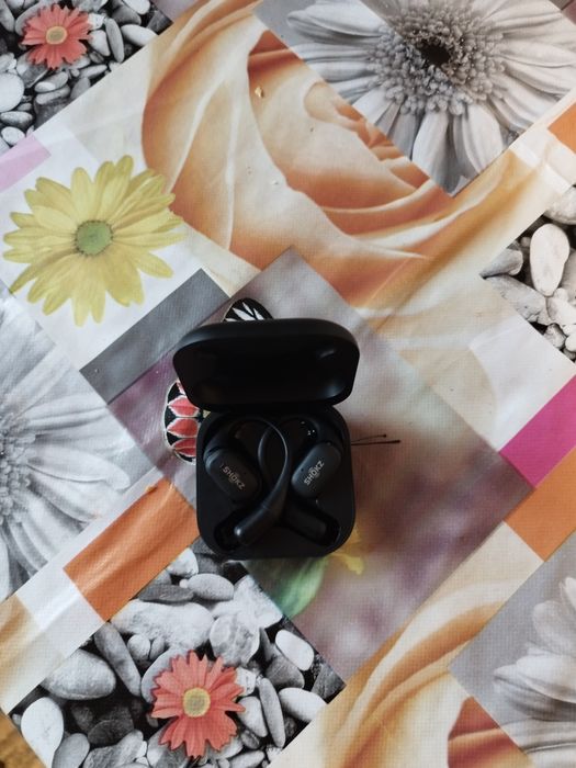 Vând căști bluetooth