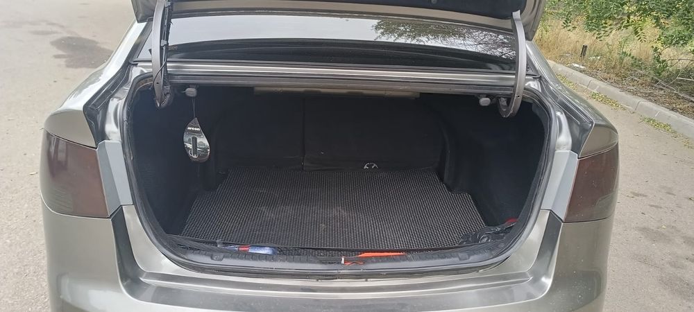 Продаю Kia Cerato 2011 года