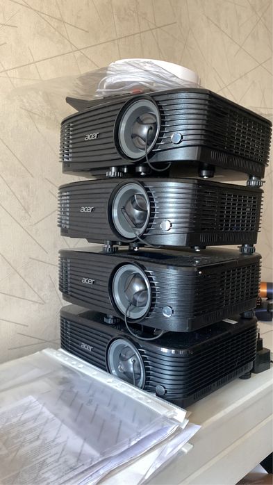Acer проектор продам