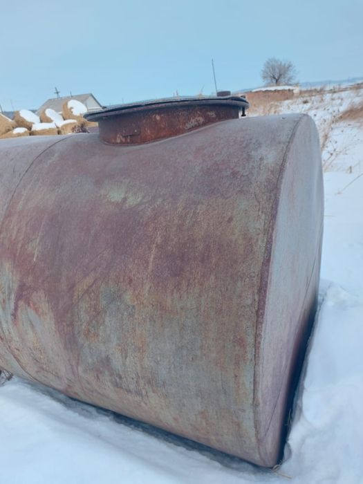 Продам емкость 3 куб