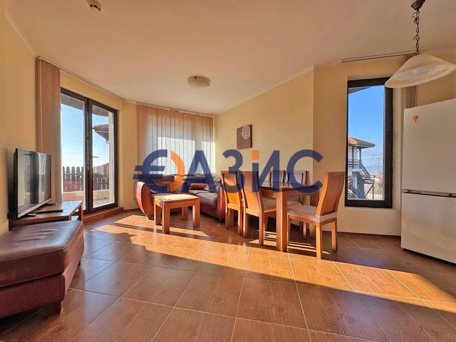 Продава се Тристаен апартамент в с. Кошарица, Област Бургас - 90 кв.м за 532 €/кв.м - Снимка #2