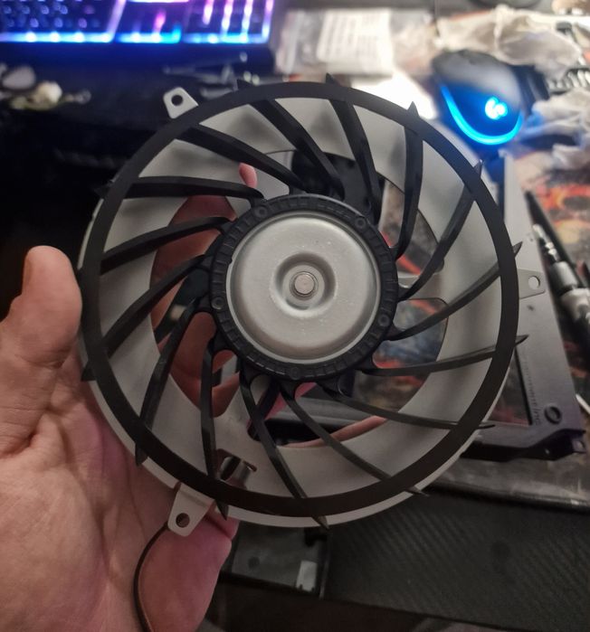 Mentenanță & Curățare Profesională PC, Laptop, Console