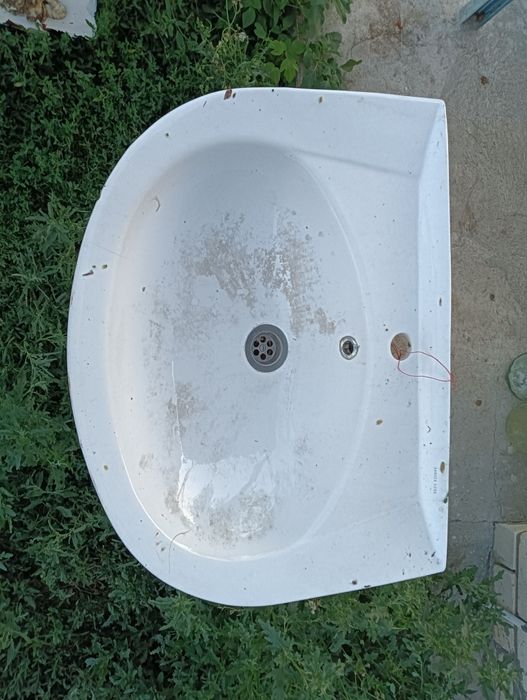 Раковина с пьедесталом