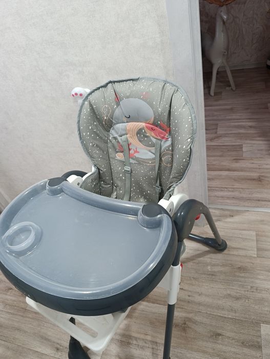 Продам стульчик для кормления!