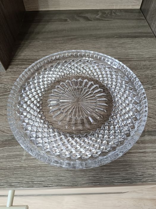 Стеклянное блюдо советских времён
