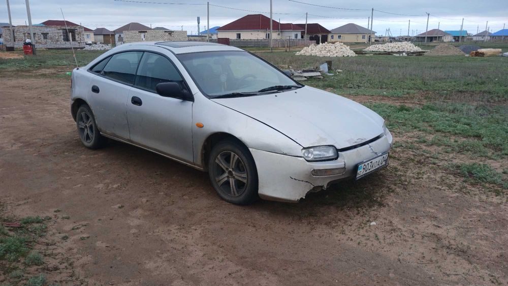 Продам мазду 323