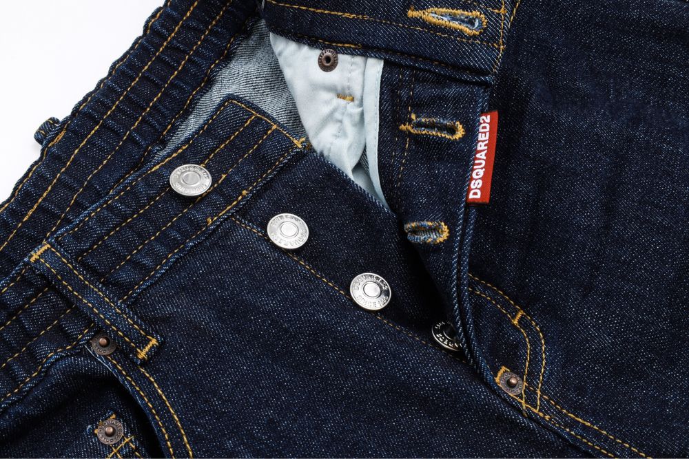 Blugi Dsquared colectie noua