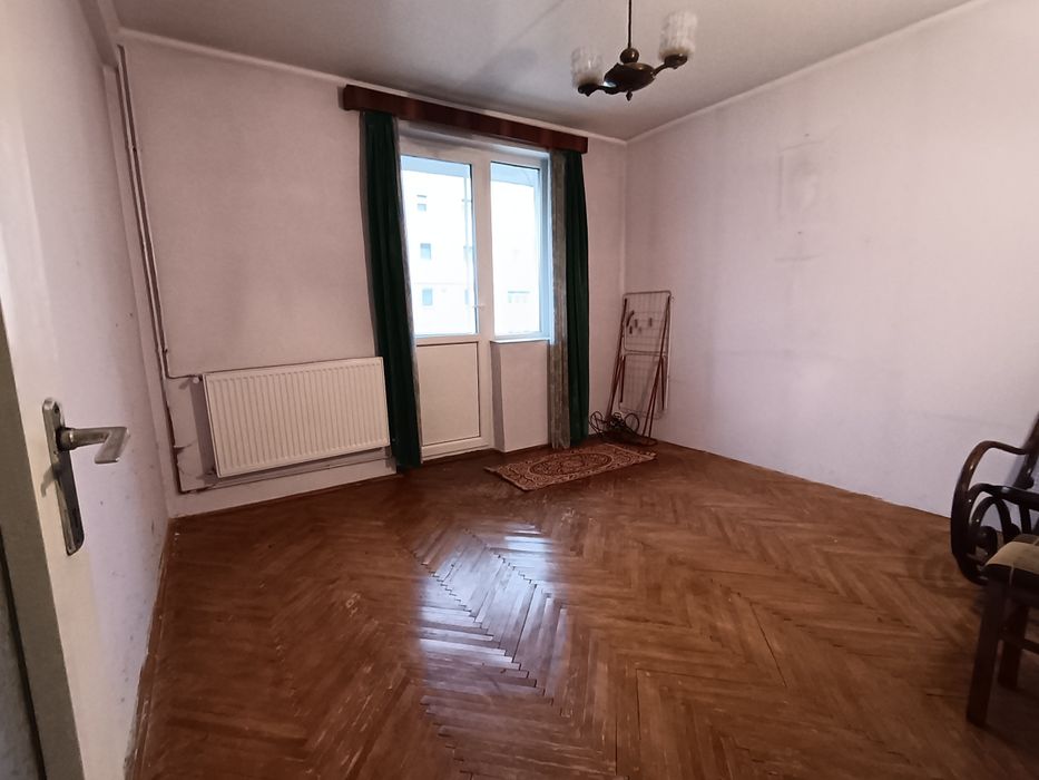 Apartament de închiriat