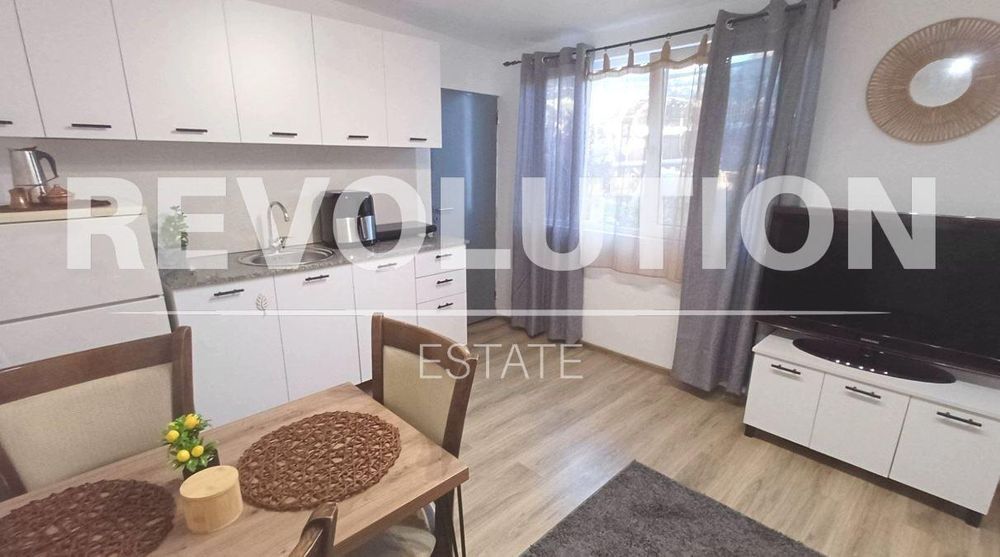 Дава се под наем Двустаен апартамент в Варна, Трошево - 50 кв.м за 348.84 € - Снимка #1