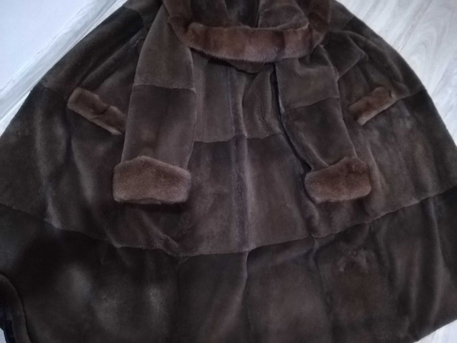 Продам шубу из бобра.