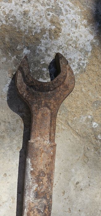 Большой газовый ключ