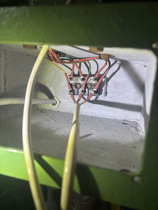 Polizor de banc PD300