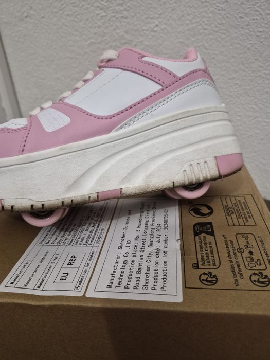 Papuci / Adidasi /incaltaminte cu role