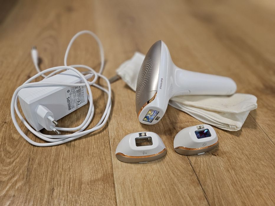Фотоепилатор за обезкосмяване Philips Lumea IPL Advanced SC1998/00.

И
