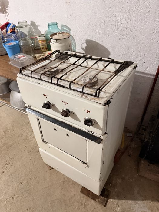 Газ плита 2.компортный  цена 500.000 сум