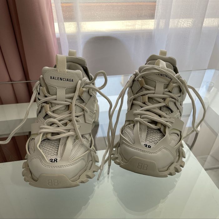 Маратонки Balenciaga track бели