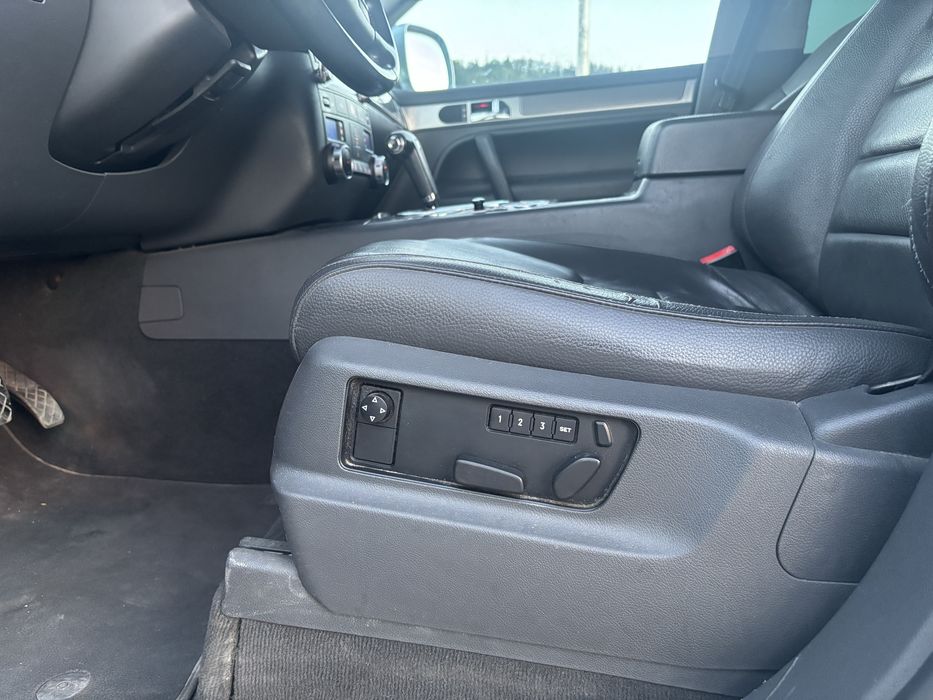 Volkswagen Touareg 3.0 TDI R Line