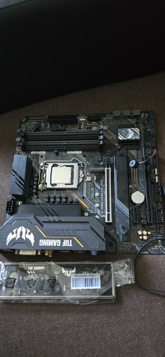 Placa de baza asus tuf socket 1200