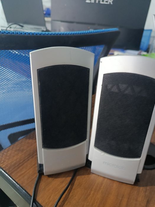 Microlab M-900 2.1, колонки с сабвуфером.