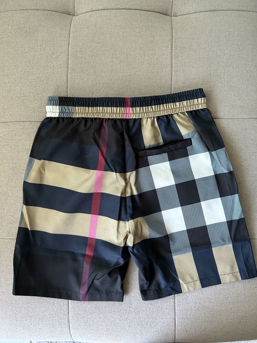 pantaloni scurti burberry