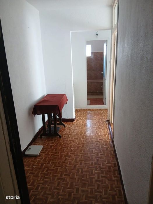 Apartament 3 camere, suprafata generoasa , Tulcea — fotografia 3