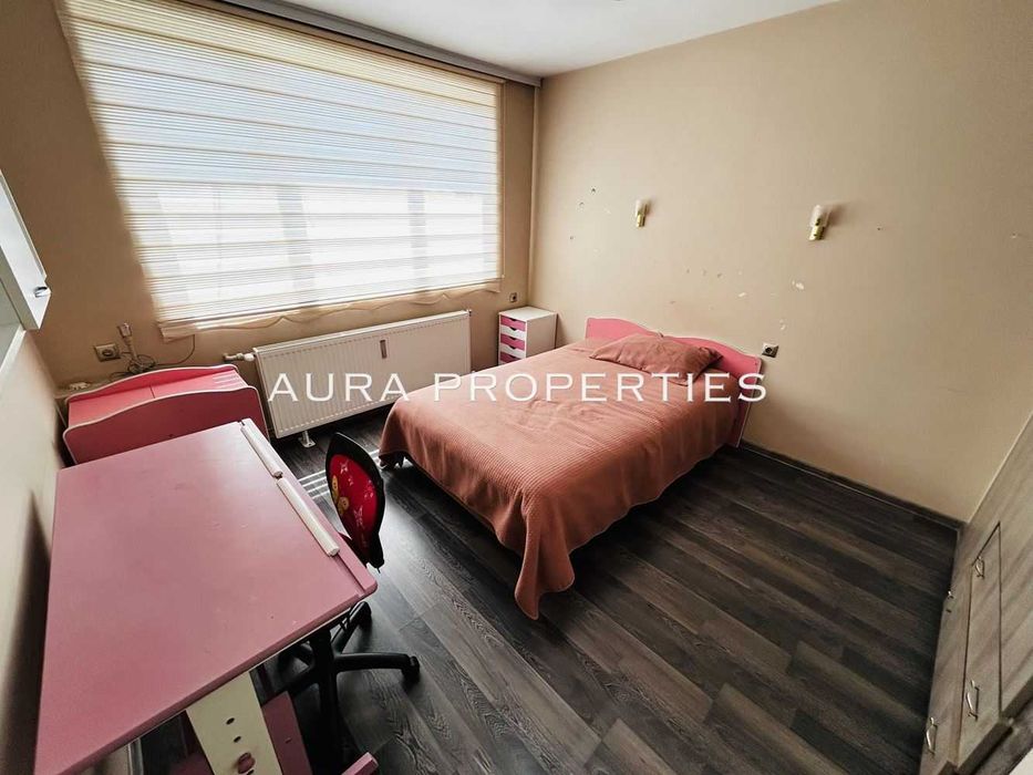 Продава се Тристаен апартамент в Разград, Житница - 78 кв.м за 1569 €/кв.м - Снимка #12