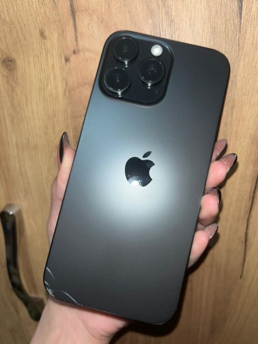 СРОЧНО ОБМЕН: iPhone 16 Pro Max