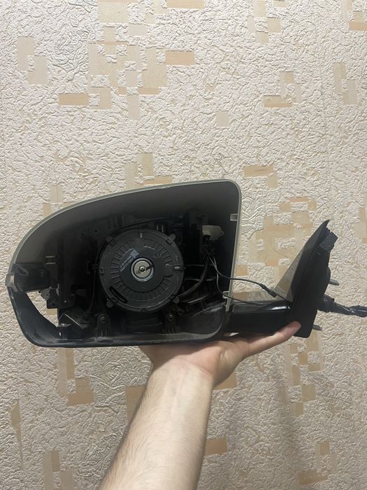 BYD bakavoy(rul tomonniki)