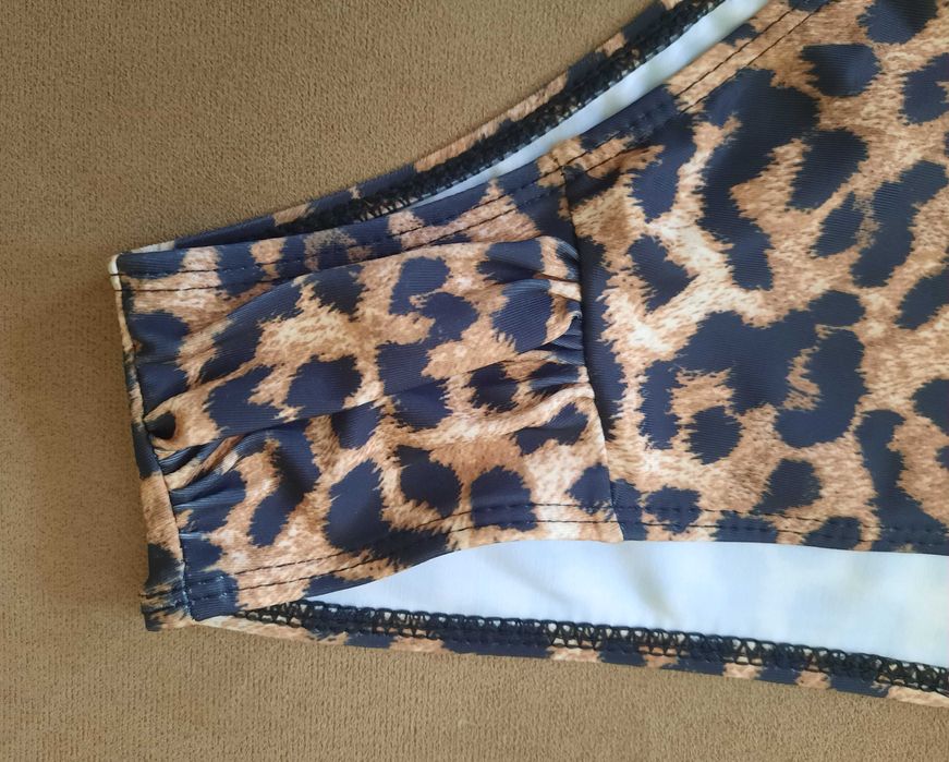 Нови дамски бански от две части