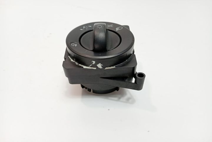 Bloc lumini  9065450504 Mercedes-Benz Sprinter a 2-a generatie 906 se