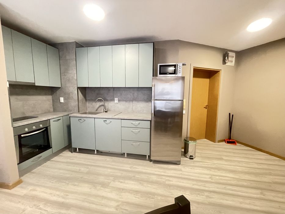 3 стаен с морск гледка