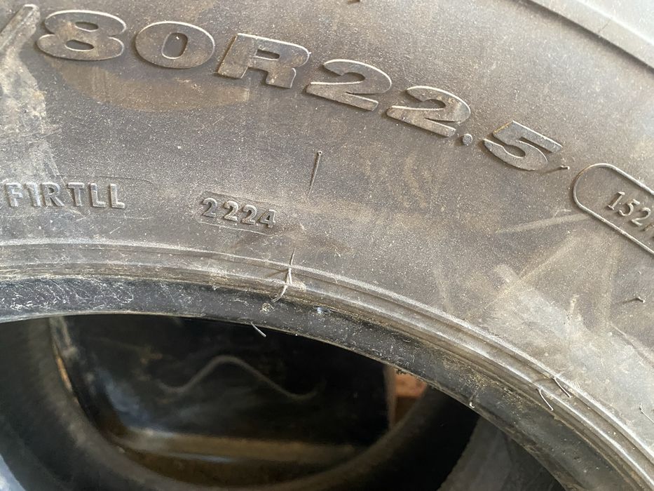 Автобустан шыккан балондар