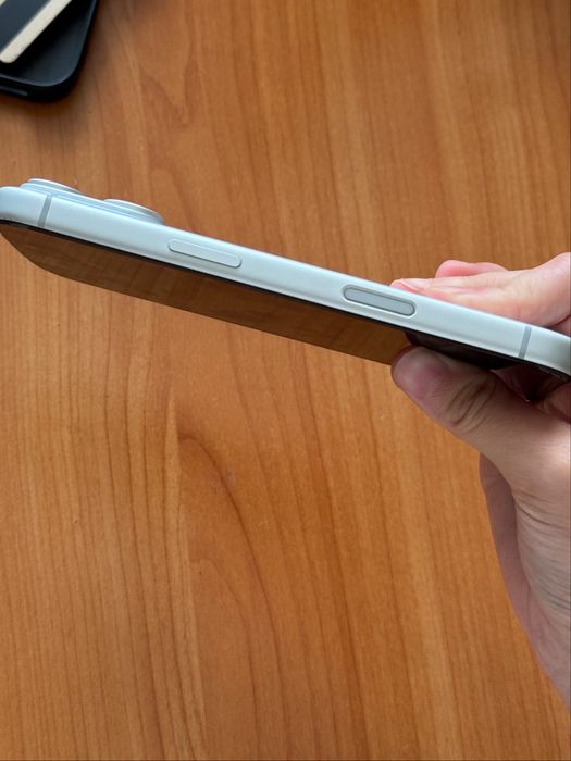 Iphone 17 PRO Б/У 256гб